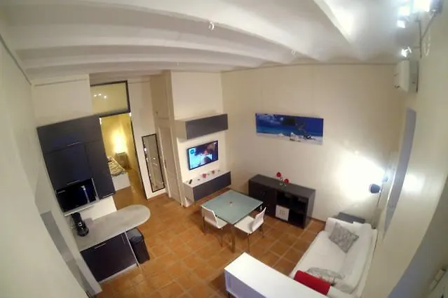 Aliso Daire Nice